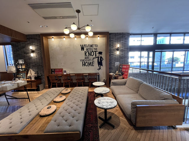 アンティークな雰囲気のホテルTHE KNOT @横浜🛋️