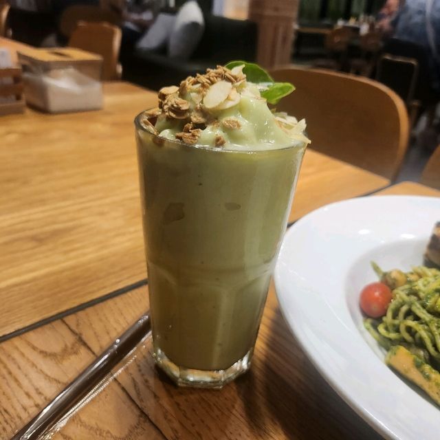We Cafe phuket ผักออแกนิค farm to table
