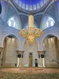 Unveiling the Majesty of Sheikh Zayed Grand Mosque: A Traveler’s Guide