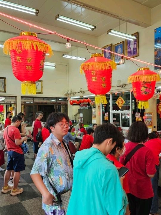 曼谷做善事,祈福,景點三合一