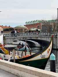 Is Aveiro worth a stop in between Porto and Lisbon?