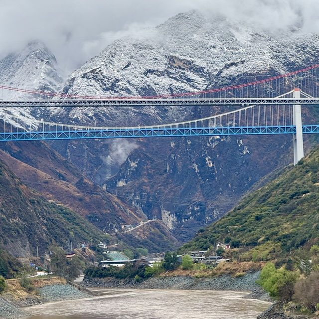 Ethereal Depths & Snowy Heights: Experiencing Snowy Shangri-La & Tiger Leaping Gorge 