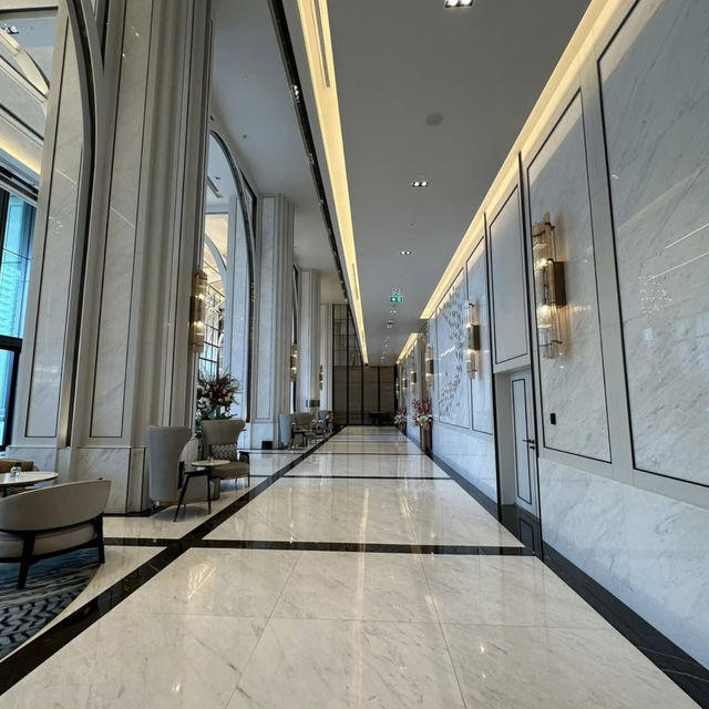Eastin Grand Hotel Phayathai 是一間有著宮廷奢華風格的五星級酒店