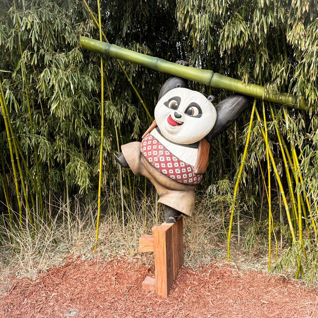 8 เครื่องเล่น และการแสดง Universal Beijing
