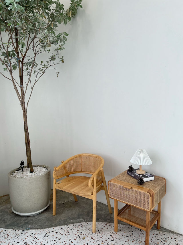 คาเฟ่ สุดชิค Unsleep To Sleep Cafe & Bistro 
