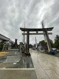 【愛知】約千体の狐の石像⁈日本三大稲荷・豊川稲荷