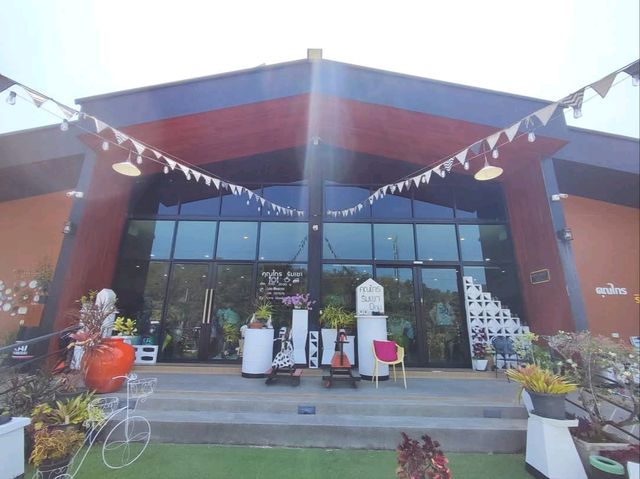 ผัดไทยร้านเด็ด ร้านอาหารดังเมืองระยอง