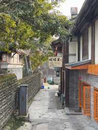 จุดถ่ายรูป กำแพงเมืองโบราณ ที่ Dujiangyan, Chengdu