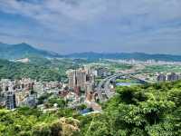 新店小獅頭山登高望遠去