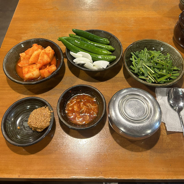 【🇰🇷：市庁】韓国人が並ぶスンデクッのお店🐽