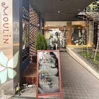 大阪氛圍感直接拉滿的河邊露天餐廳💕MOULiN 