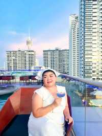 Aquario Rooftop Pool Bar & Restaurant