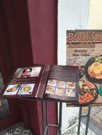 Art Meets Comfort Food at Pinwheel Café