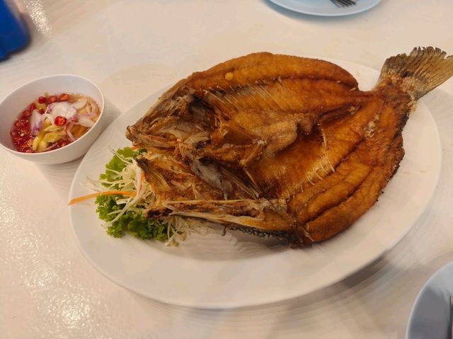 รับลม ชมเกาะ ศรีราชา