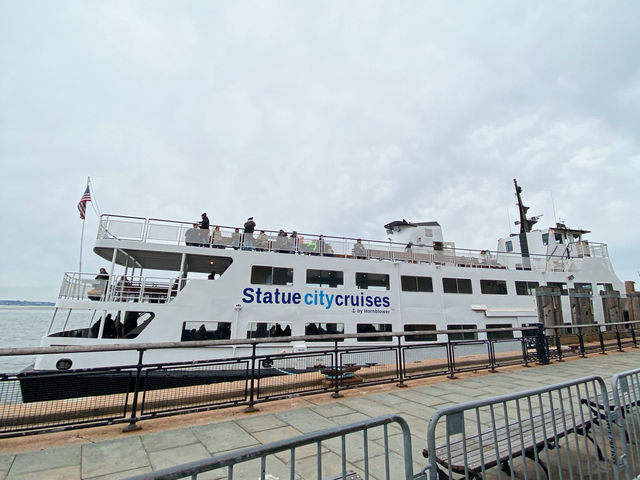Unforgettable Scenic Cruise Ride in NYC