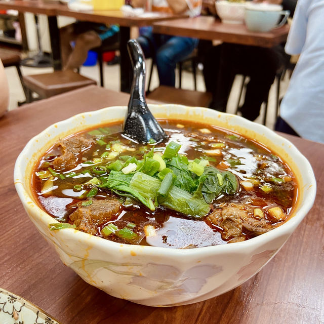 端午連假吃粽子太膩？不如來點扎實牛肉麵換換口味