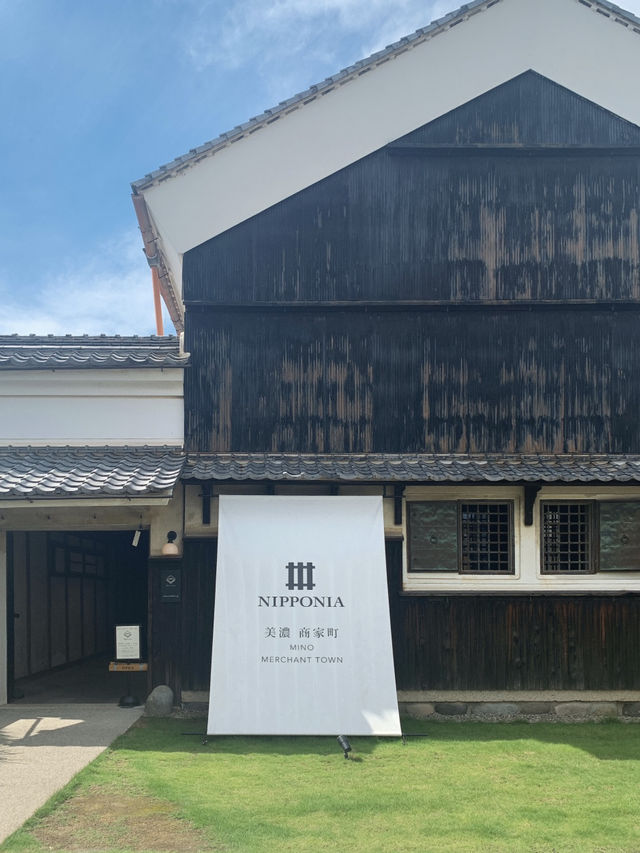 🏮【岐阜・美濃市】  灯りの向こうに、千年の手仕事。 心がほぐれる、和紙のまち。