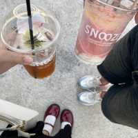 Snooze Cafe