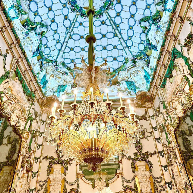 Regal Grandeur: Stepping into the Splendor of Royal Palace of Madrid 🇪🇸