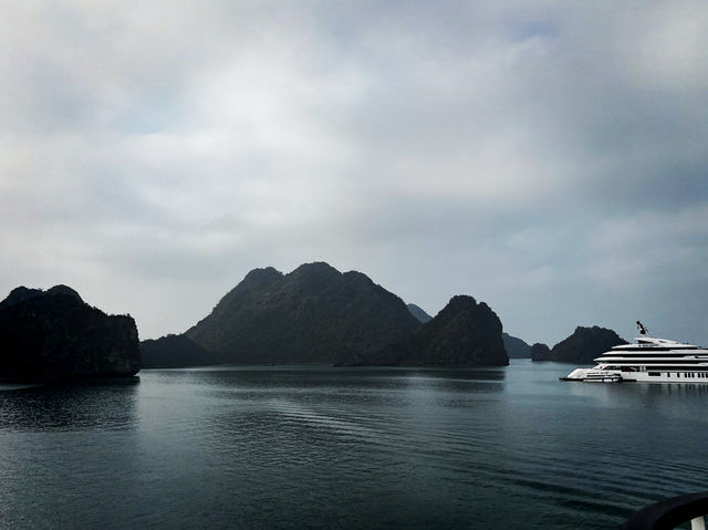 Unforgettable Halong Bay Escape on the Ambassador Luxury Cruise