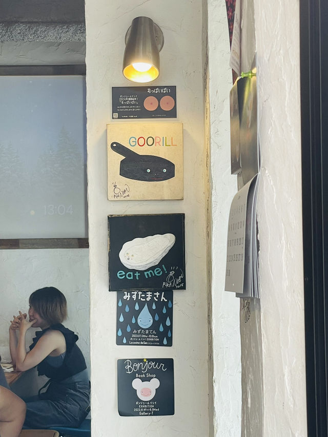 【神奈川県/辻堂　陽射しが入る明るい店内✨ハンバーガーが美味しいお店】