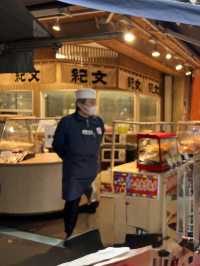 🍢 A Tasty Stroll Through Tsukiji Outer Market – Tamagoyaki, Ramen, Seafood & Soft Serve 🍦