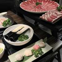 初衷小鹿 Deer’s Hotpot Bistro  💕 前菜 主鍋 肉類 與甜點 都不失望 