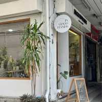 In Good Hands Coffee & Bakery