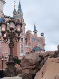 SHANGHAI DISNEYLAND 