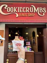 CookiesCrumbs Bake Shop: Where Every Bite Feels Like a Hug 