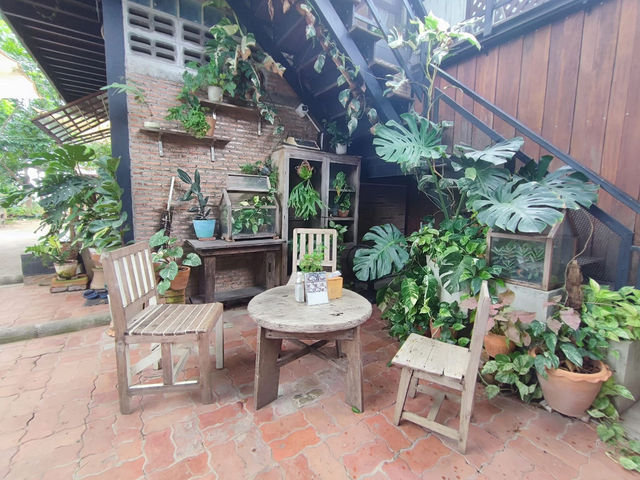 タイの小さな町で見つけた、特別なカフェ時間☕ #シンブリーカフェ