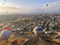 【Cappadocia Hot Air Balloons at Sunrise／カッパドキア気球朝陽】