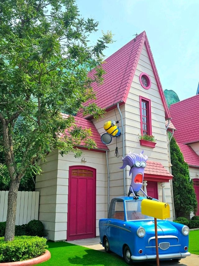 Big Laughs at Minion Land, Beijing