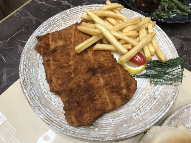 🍽️ 두바이 몰에서 만나는 레바논 정통 맛집, 알 할랍 (Al Hallab)