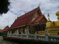 พระธาตุจอมแจ้ง 1 ในพระธาตุ 9 จอม