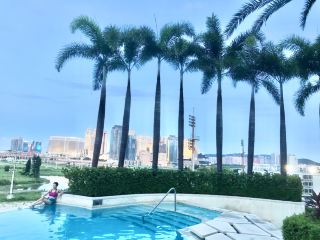 Macau: Hotels with great value, cozy atmosphere, and unique swimming pools