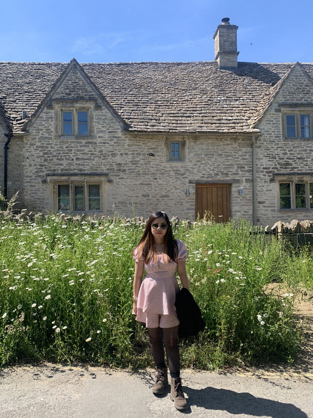 🏡 The Cotswolds, UK – Your Dreamy Summer Vacation & Day Trip from London 🌸✨