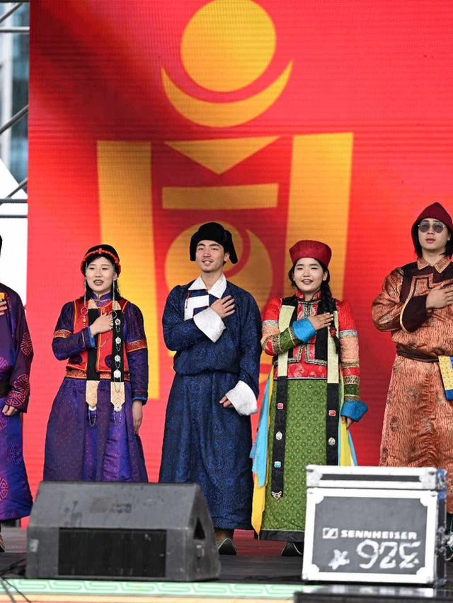 蒙古🇲🇳穿蒙古袍的蒙古人民族文化節
