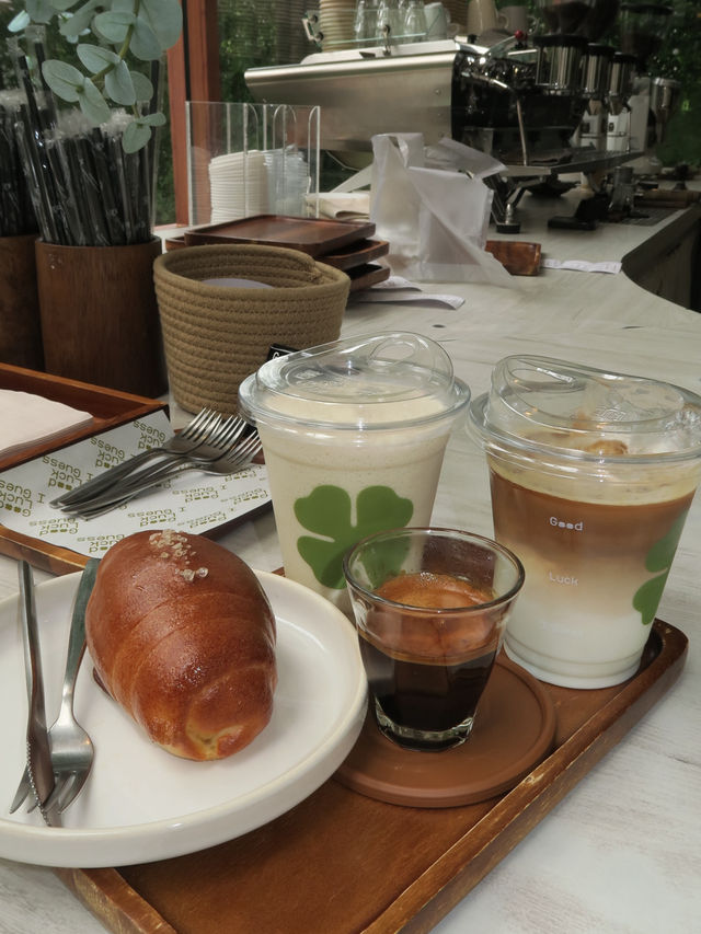 ☕🥐 GLIG – Good Luck I Guess