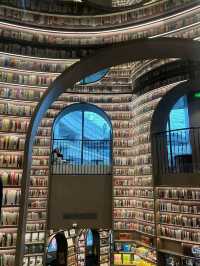 China’s Most Mind-Bending Library - Zhongshuge Bookstore (Chengdu)