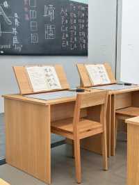 🎨 *徐冰《英文方塊字書法教室》展覽｜香港藝術館*
