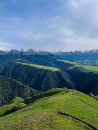 Kalajun in Xinjiang, Rolling Hills and Peaceful Feels