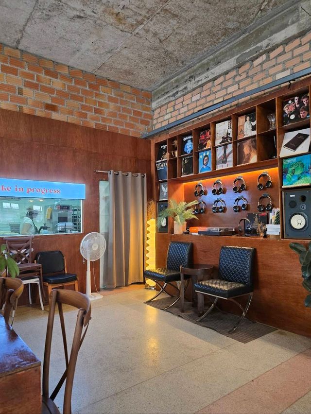 Section Origin Cafe in Hat Yai
