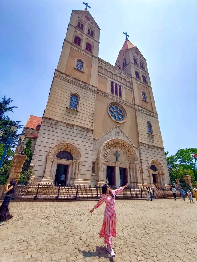 St. Michael's Cathedral Qingdao 天主教堂 