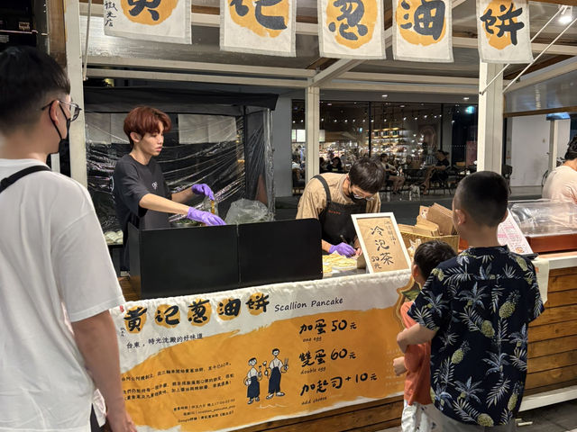台東 市區晚上不無聊｜鐵花藝術村 好吃好逛又好拍！