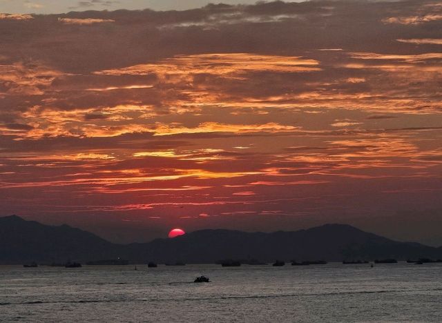 尖沙咀超美日落加夜景，香港維港景色真的一絕