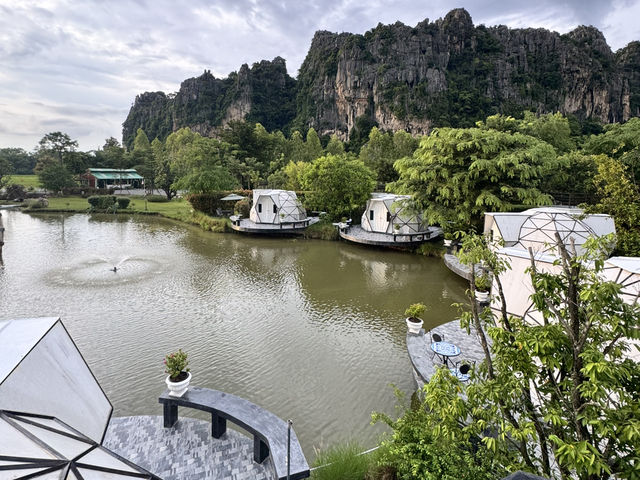 🌿✨ ภูผาราชัน บ้านมุง – Glamping กลางขุนเขา วิวหลั