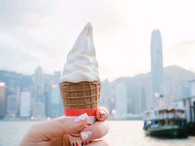 Victoria Harbour ในหลากหลายเวลา
