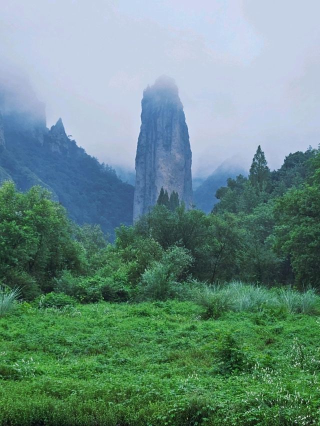 我終於看到了仙境～縉云仙都朱潭山