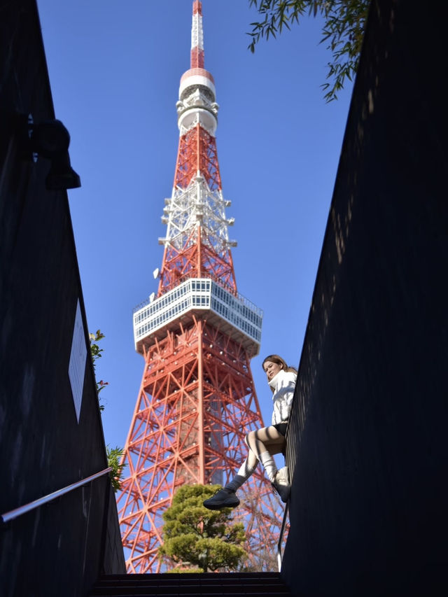 ถ่ายมุมไหน ก็เจอ Tokyo Tower 🗼 ถ่ายมุมไหน ก็เจอ Tokyo Tower 🗼
